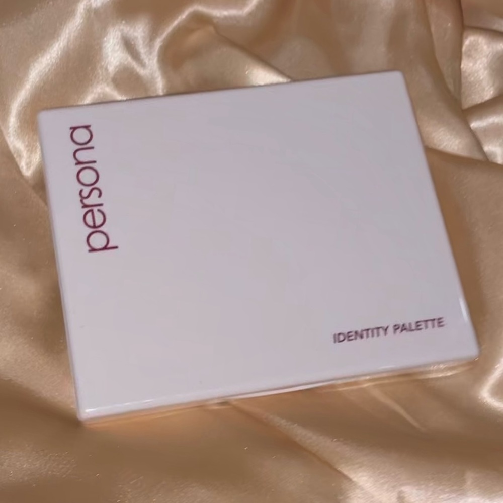 Persona Identity Eyeshadow Palette BNIB